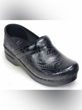 Dansko Women’s Professional Stapled Ladies Clog Black Tooled Size 38 = 7.5 - 8
